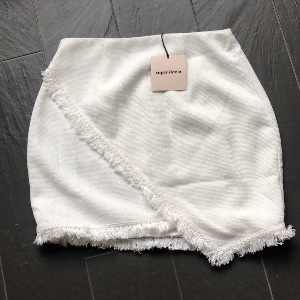 Super down white skirt
